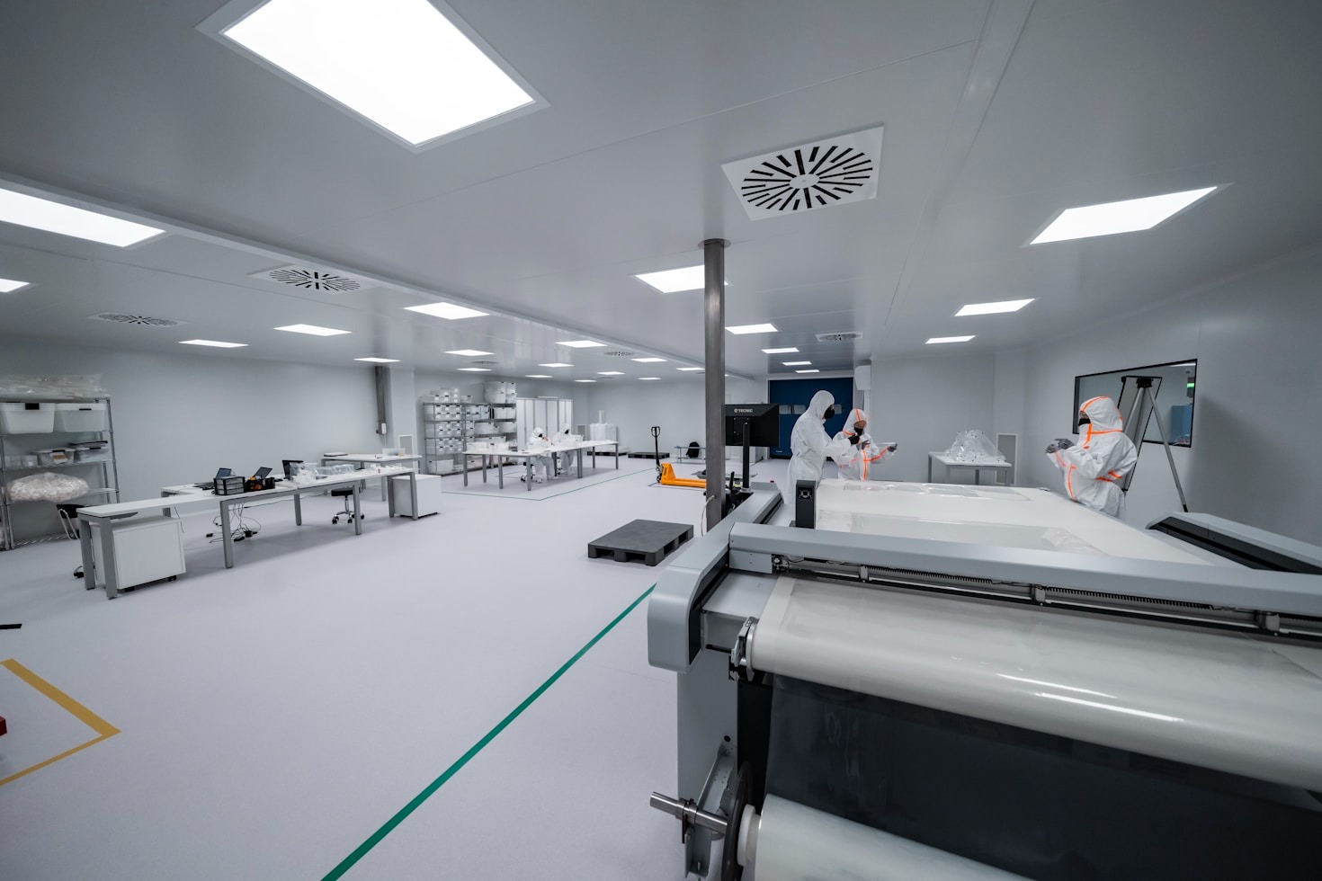 The Importance of Specialized Laundry Equipment for Cleanrooms